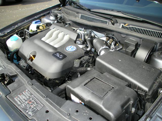 Volkswagen Jetta 2004 photo 2