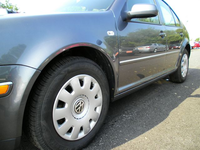 Volkswagen Jetta 2004 photo 23