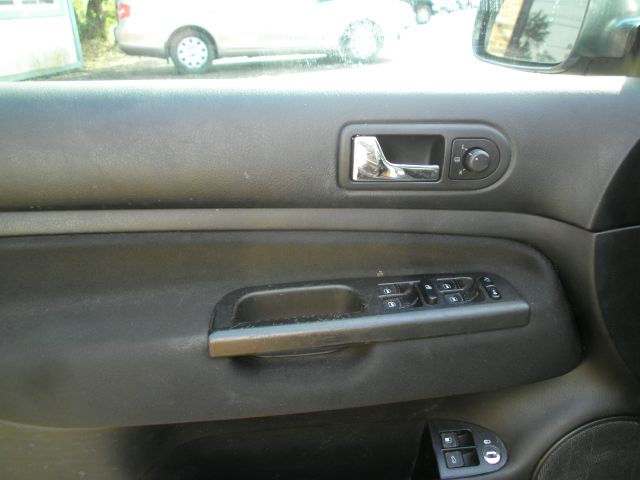 Volkswagen Jetta 2004 photo 28