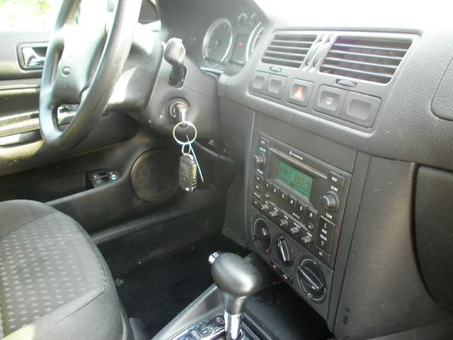 Volkswagen Jetta 2004 photo 3