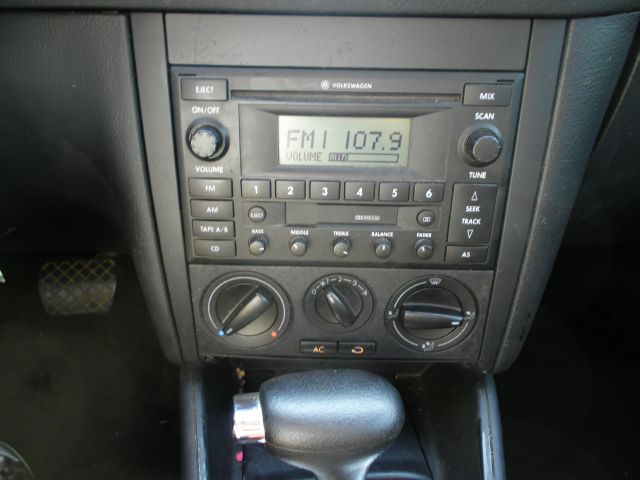 Volkswagen Jetta 2004 photo 7