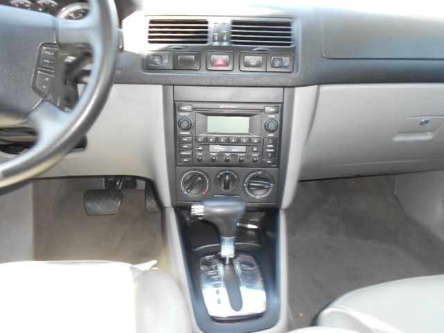 Volkswagen Jetta 2005 photo 8