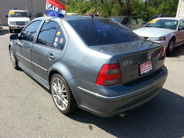 Volkswagen Jetta Ml500 4matic 4dr 5.0L AWD SUV Sedan