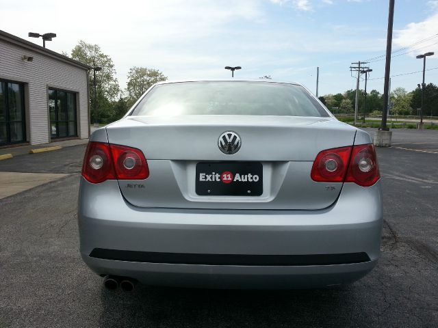 Volkswagen Jetta 2005 photo 15