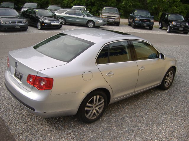 Volkswagen Jetta 2005 photo 13