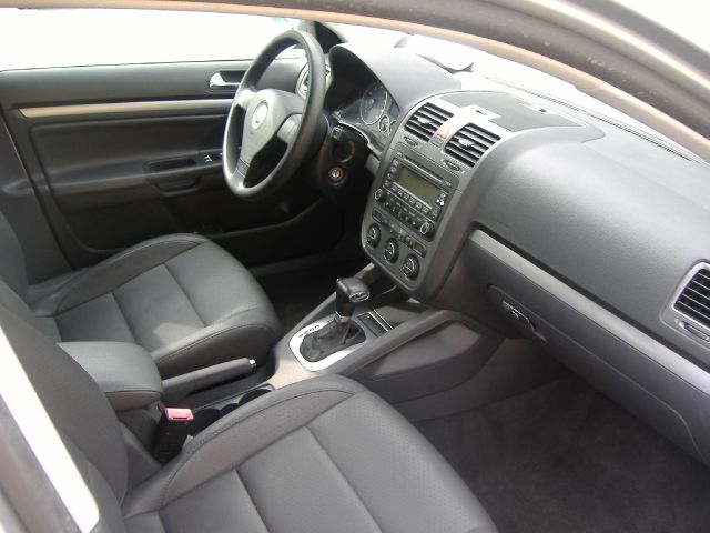 Volkswagen Jetta 2005 photo 21