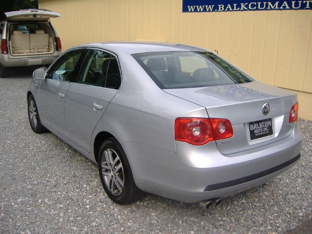 Volkswagen Jetta 2005 photo 4