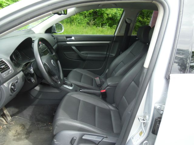 Volkswagen Jetta Limited Wagon Sedan