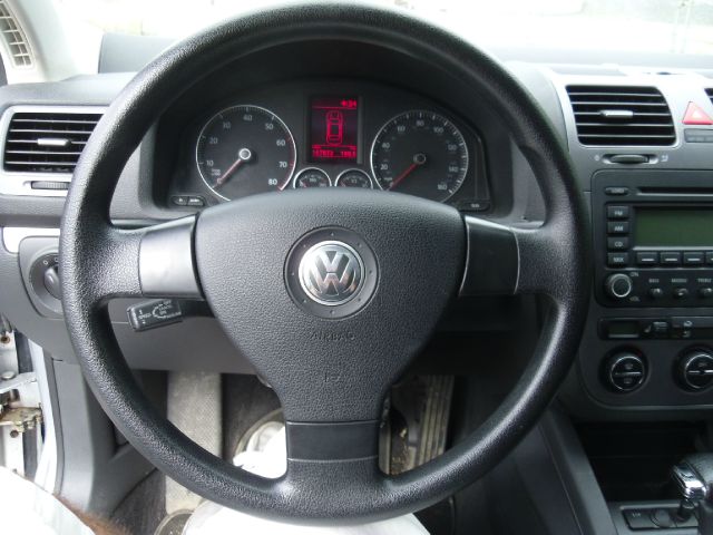 Volkswagen Jetta 2005 photo 21