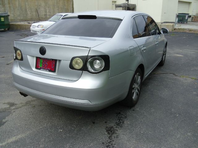 Volkswagen Jetta 2005 photo 26