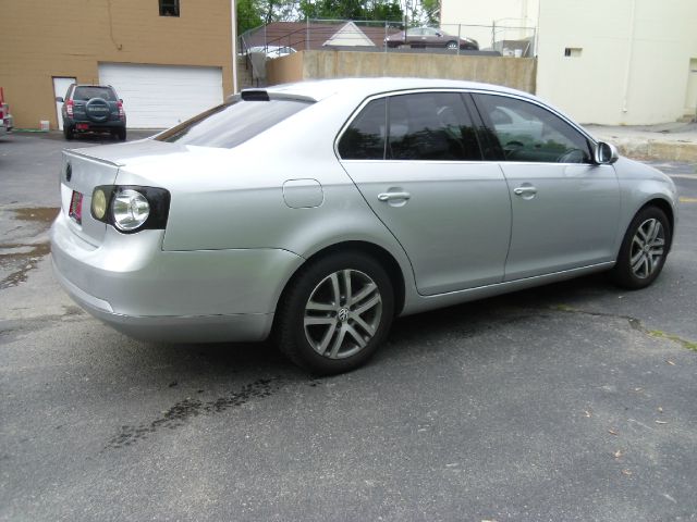 Volkswagen Jetta 2005 photo 30