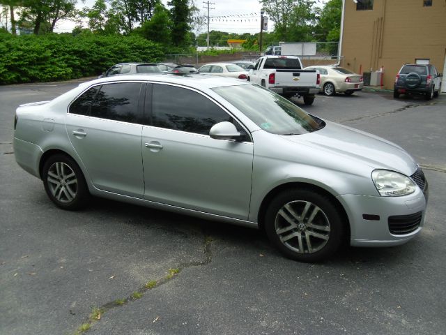 Volkswagen Jetta 2005 photo 8