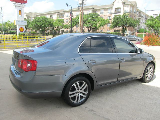 Volkswagen Jetta 2005 photo 3