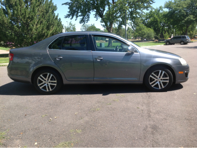 Volkswagen Jetta Limited Wagon Sedan