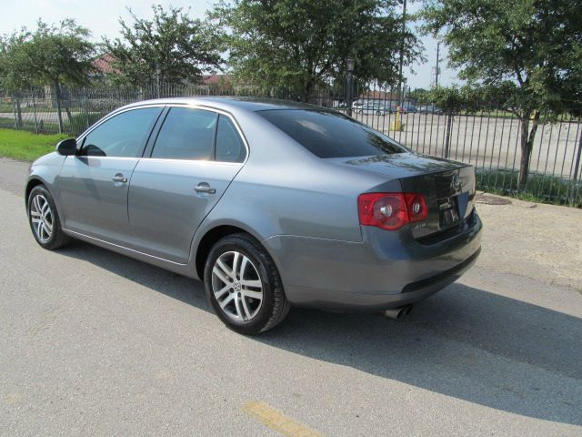 Volkswagen Jetta 2005 photo 3