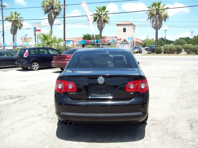 Volkswagen Jetta 2005 photo 3