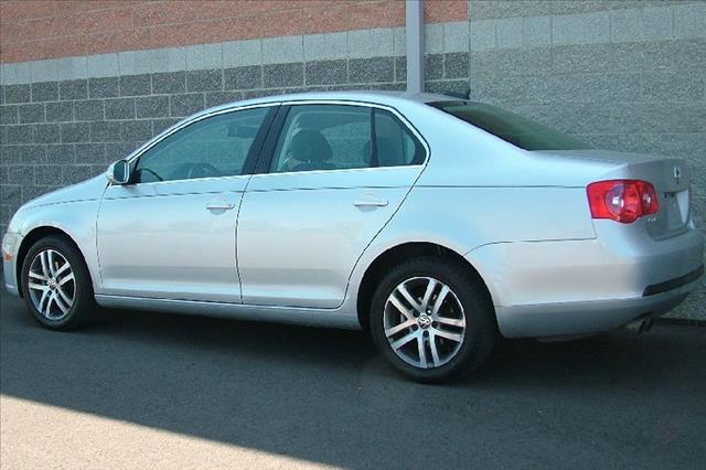 Volkswagen Jetta 2005 photo 2