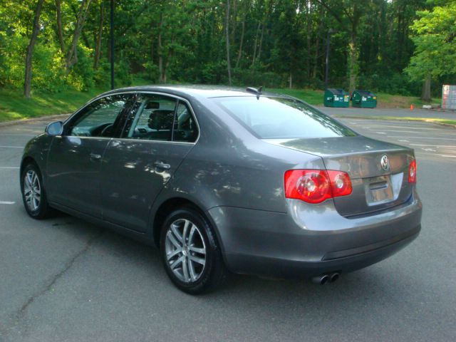 Volkswagen Jetta 2005 photo 3