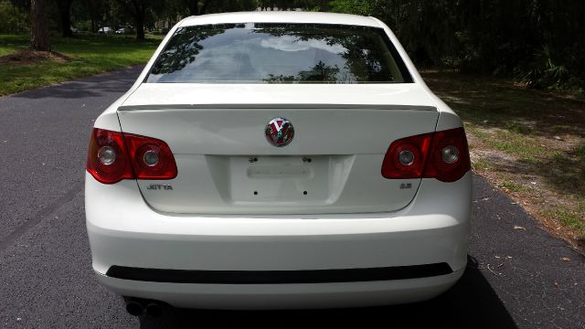 Volkswagen Jetta 2005 photo 2