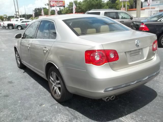 Volkswagen Jetta 2005 photo 1