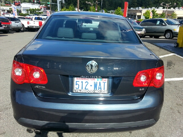 Volkswagen Jetta 2005 photo 4