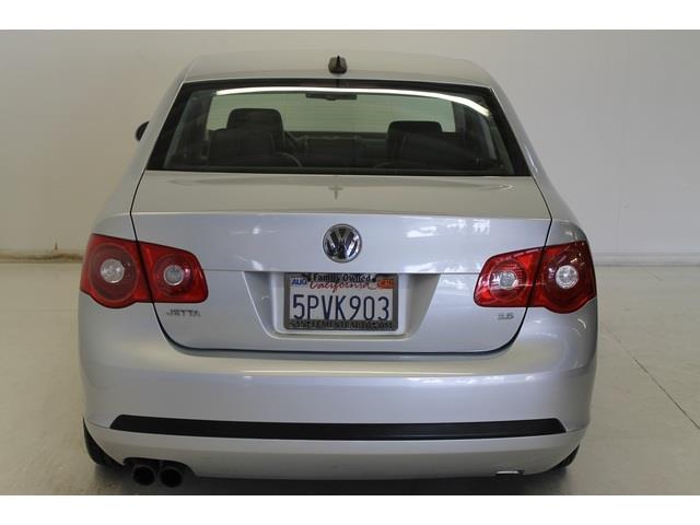 Volkswagen Jetta 2005 photo 13