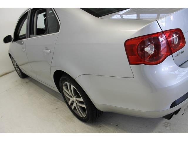 Volkswagen Jetta 2005 photo 37