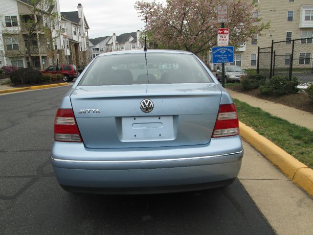 Volkswagen Jetta 2005 photo 3