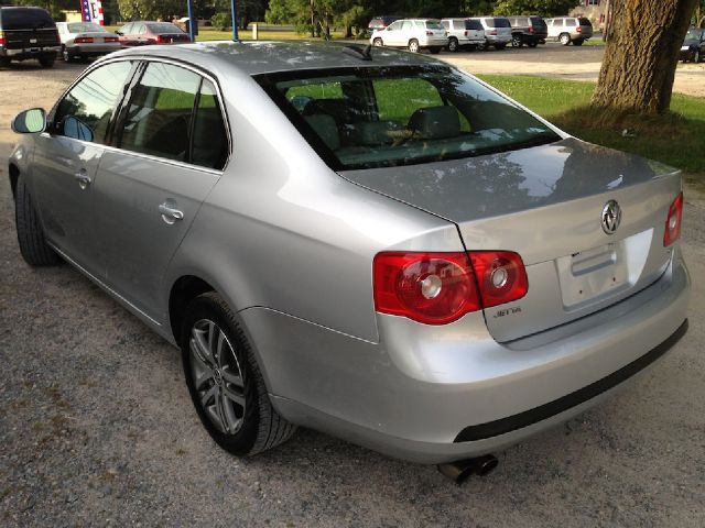 Volkswagen Jetta 2005 photo 3