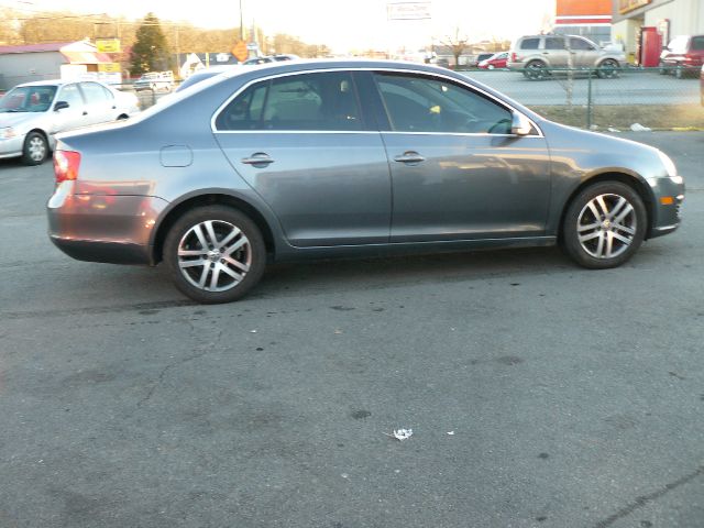 Volkswagen Jetta 2005 photo 2