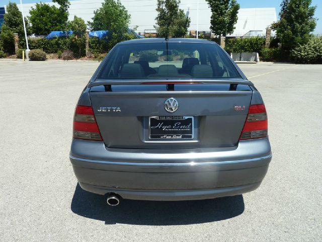 Volkswagen Jetta 2005 photo 4