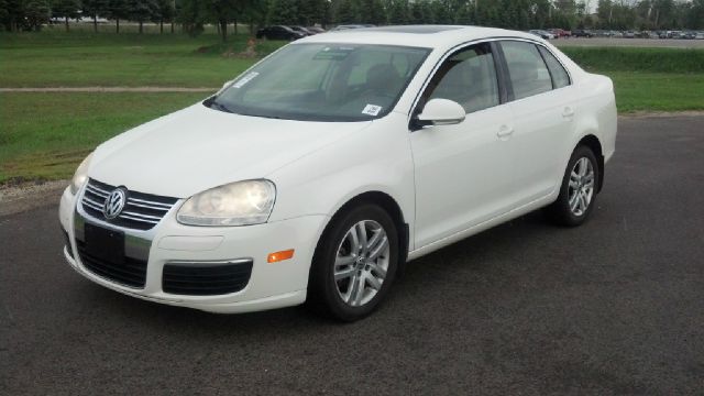 Volkswagen Jetta CD With MP3 Sedan