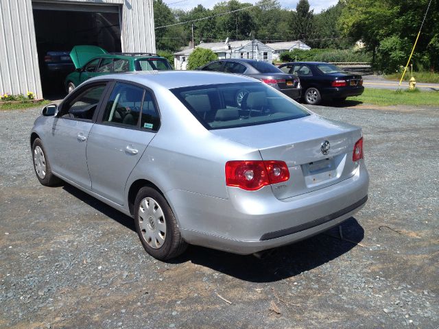 Volkswagen Jetta 2005 photo 2