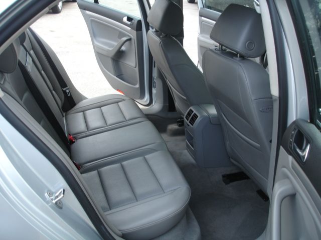 Volkswagen Jetta 2005 photo 21