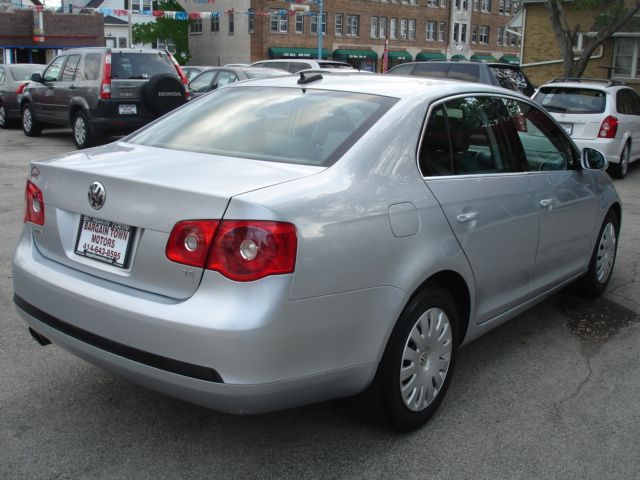 Volkswagen Jetta 2005 photo 32