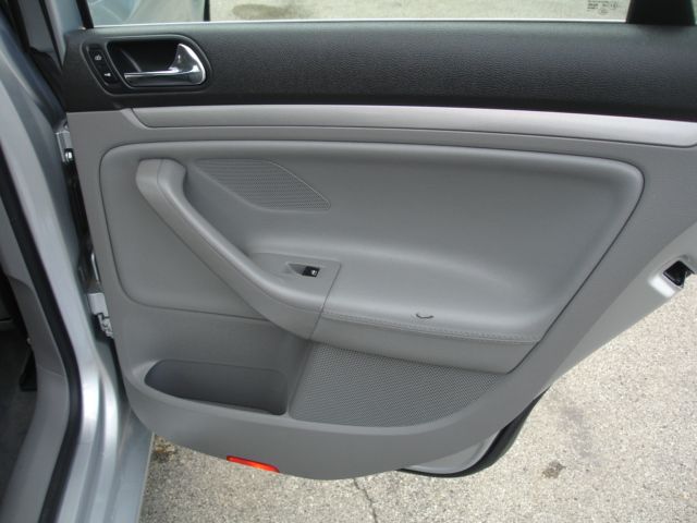 Volkswagen Jetta 2005 photo 9