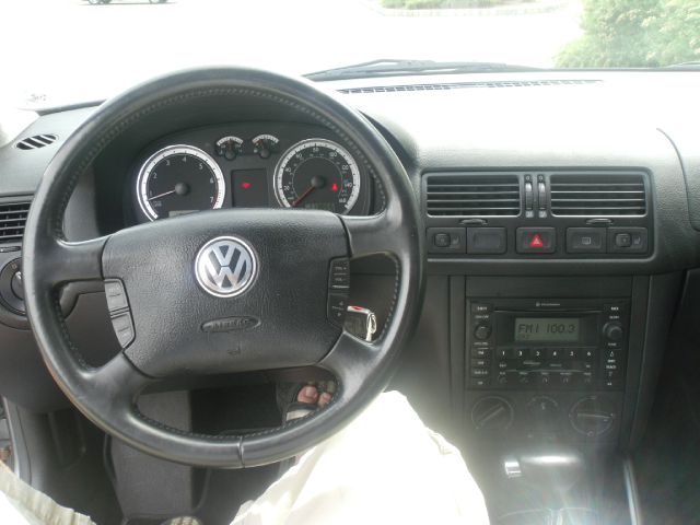 Volkswagen Jetta 2005 photo 4