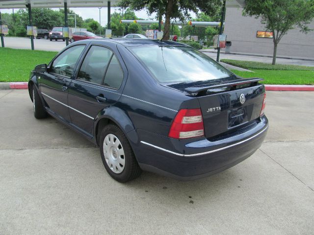 Volkswagen Jetta 2005 photo 2