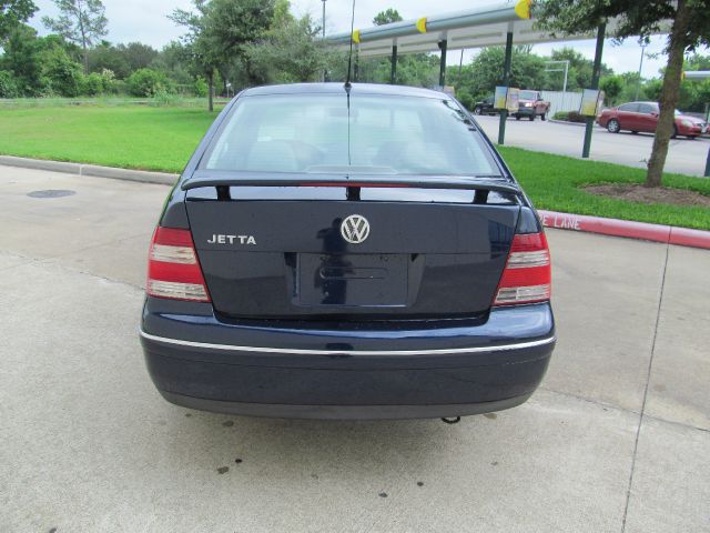 Volkswagen Jetta 2005 photo 3