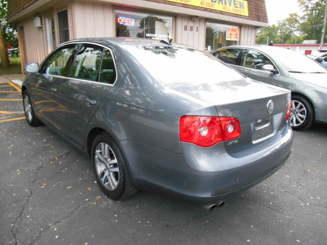 Volkswagen Jetta 2005 photo 3