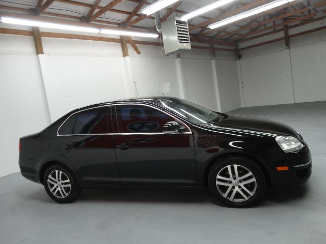 Volkswagen Jetta 2005 photo 2