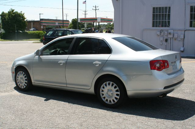 Volkswagen Jetta 2005 photo 6