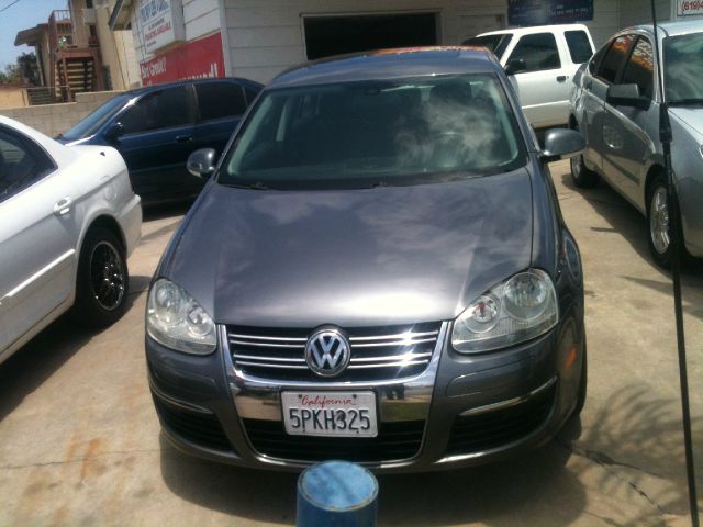 Volkswagen Jetta 2005 photo 2