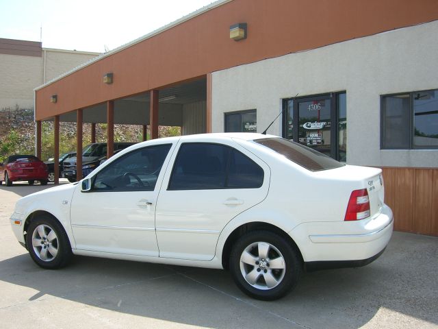 Volkswagen Jetta 2005 photo 2