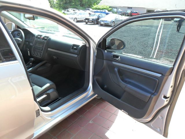 Volkswagen Jetta 2005 photo 12