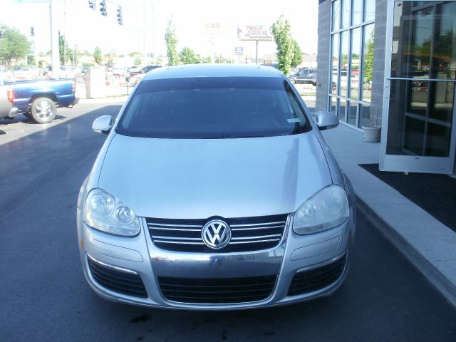 Volkswagen Jetta Limited Wagon Sedan