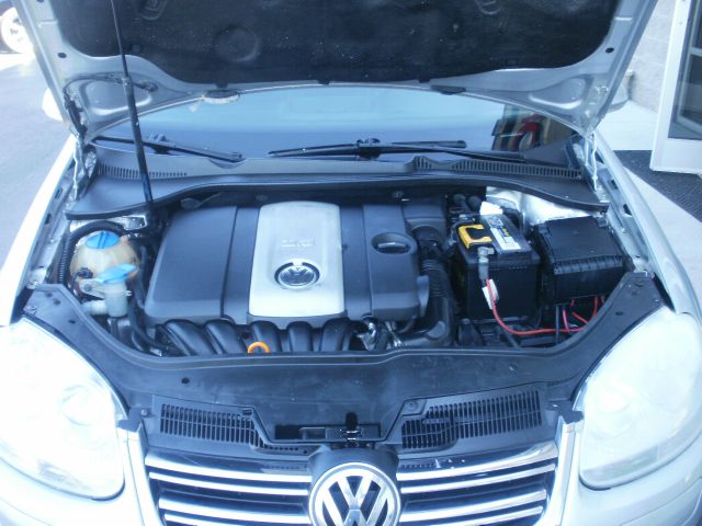 Volkswagen Jetta 2005 photo 16