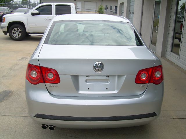 Volkswagen Jetta 2005 photo 21