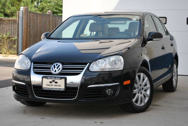 Volkswagen Jetta Wagon SE Sedan