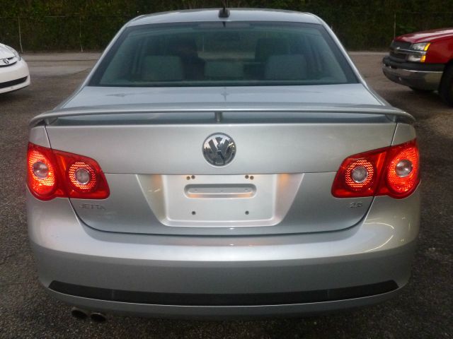 Volkswagen Jetta 2006 photo 2